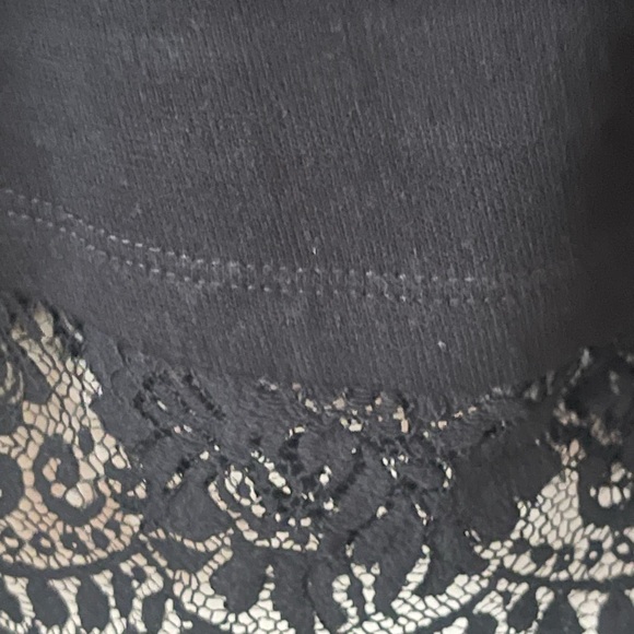 Karen Kane Top with lace 1X - Picture 8 of 11